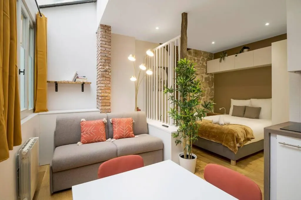 Apartment Typical Parisian Studio In Le Marais#4 Pers